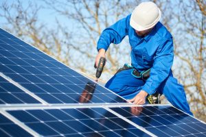 Top tips for getting the best solar panel quotes online