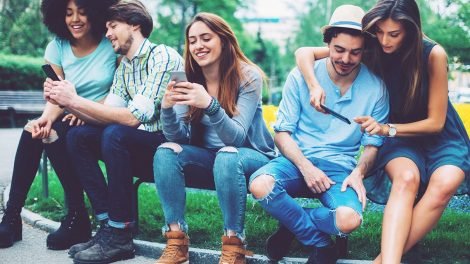How to Combat Internet Dangers with Social Media Spy Apps? 