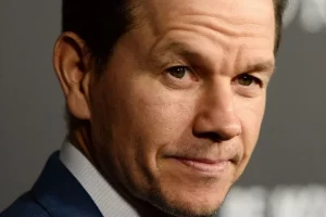 mark wahlberg Net worth: $400 million