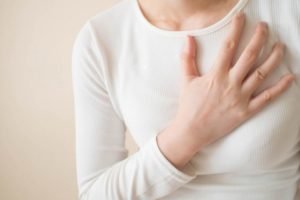 what causes veins to be more visible in hands