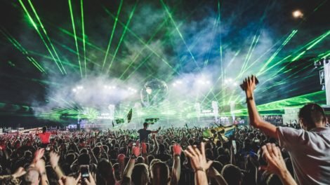 10 Essential Tips for Surviving Music Festivals