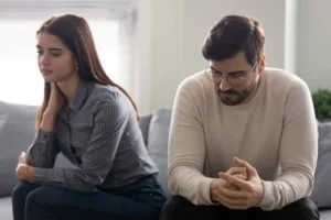 15 Clear Signs of Resentment in a Relationship