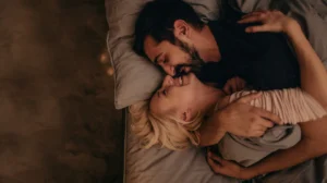 25 Easy Date Night Ideas at Home for Busy Couples (Fun, Romantic & Zero Stress!)