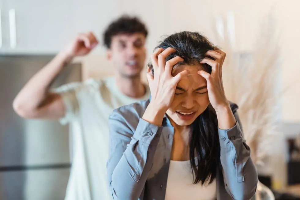 How To Leave An Abusive Relationship With No Money