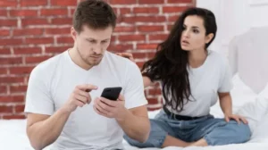 How to catch a cheating partner without them knowing