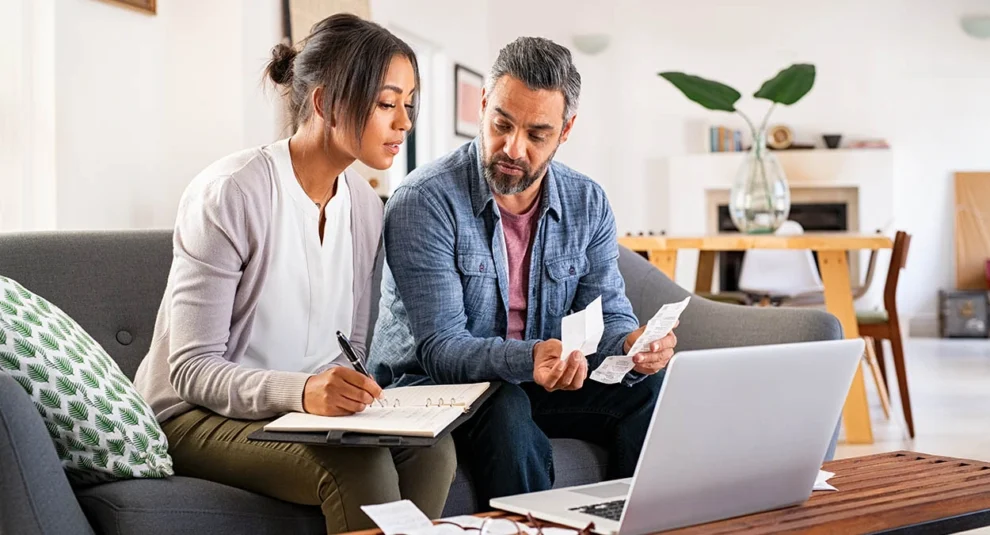 Budgeting Mistakes That Are Quietly Keeping You Broke