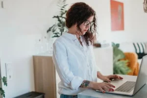 How To Start A Side Hustle Lifestyle From Home