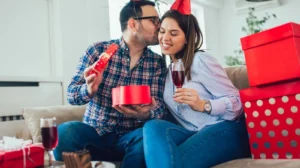 Romantic Gift Ideas To Surprise Your Partner At Home