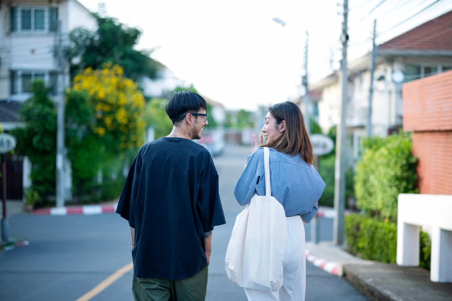 Signs A Man is in Love With You But Scared