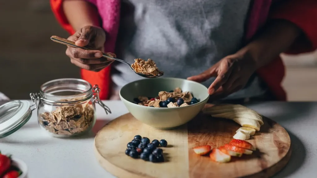 10 Best High-Fiber Cereals to Lower Cholesterol Naturally