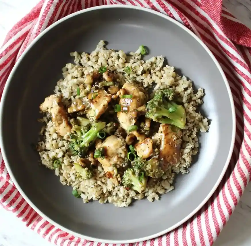 Honey Garlic Chicken with Cauliflower Rice (Low-Carb Option)