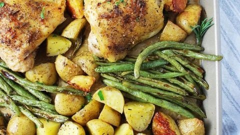 Sheet Pan Chicken Thighs with Cauliflower and Green Beans