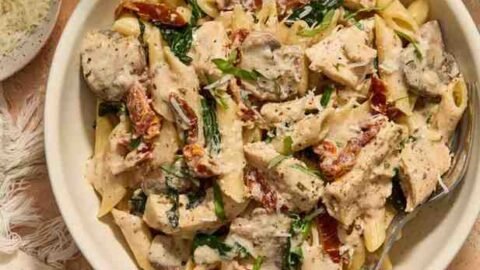 Crock Pot Creamy Chicken Pasta