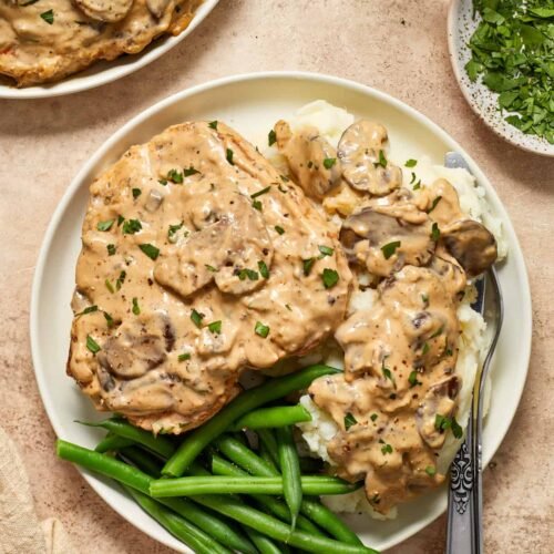 Easy Skillet Cream of Mushroom Pork Chops