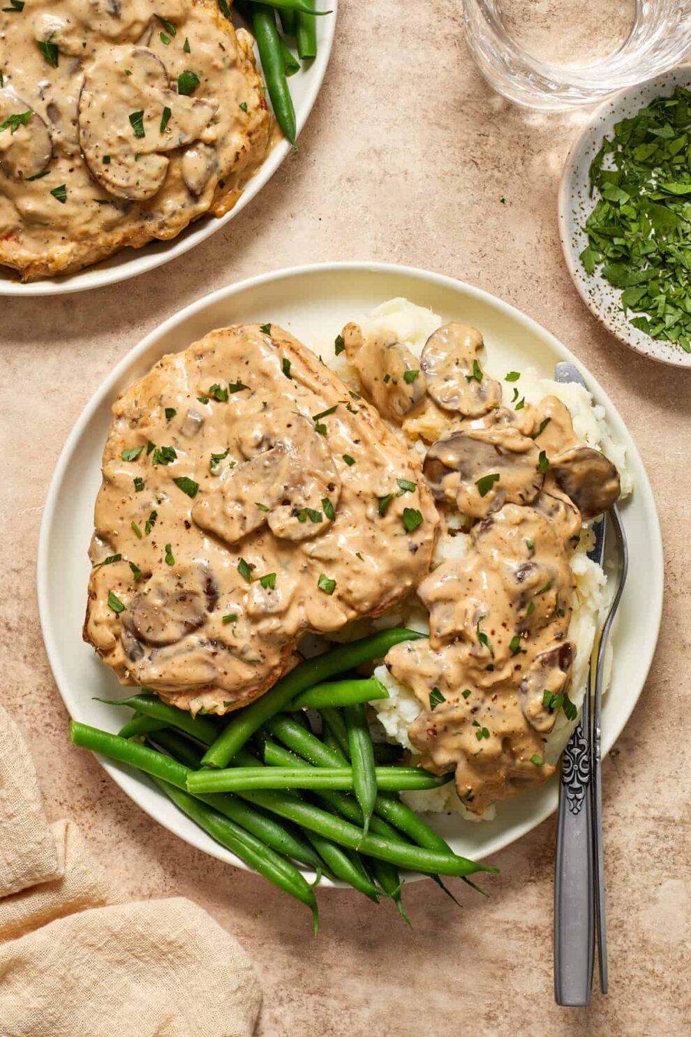 Easy Skillet Cream of Mushroom Pork Chops