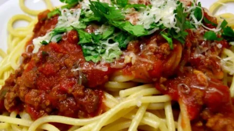 Homemade Spaghetti Sauce with Ground Beef