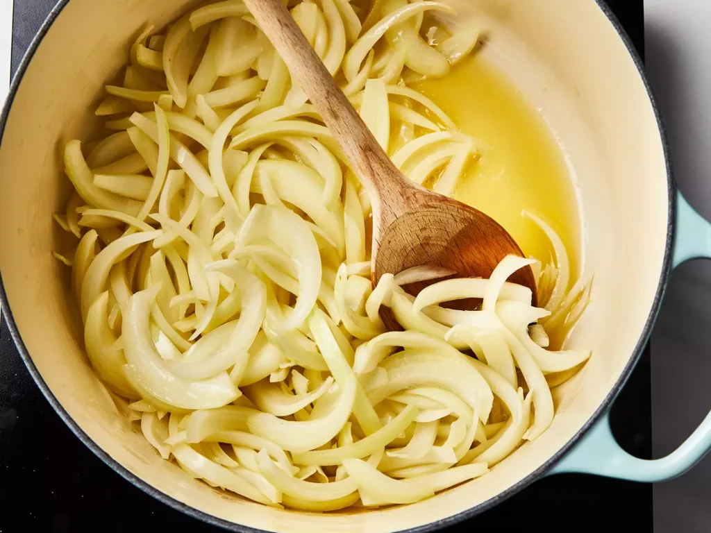 Rich and Simple French Onion Soup