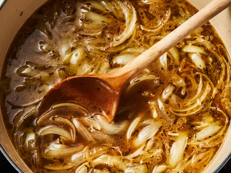 Rich and Simple French Onion Soup