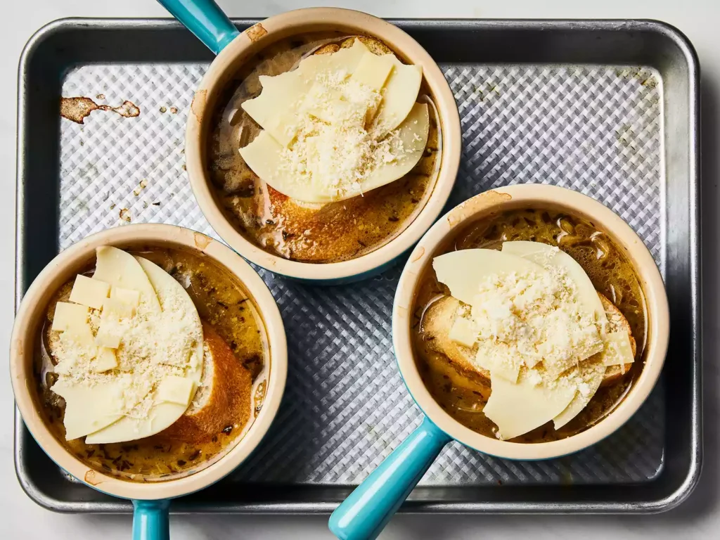 Rich and Simple French Onion Soup