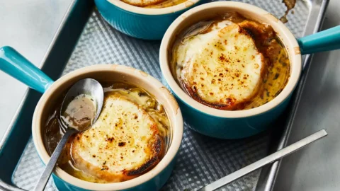 Rich and Simple French Onion Soup