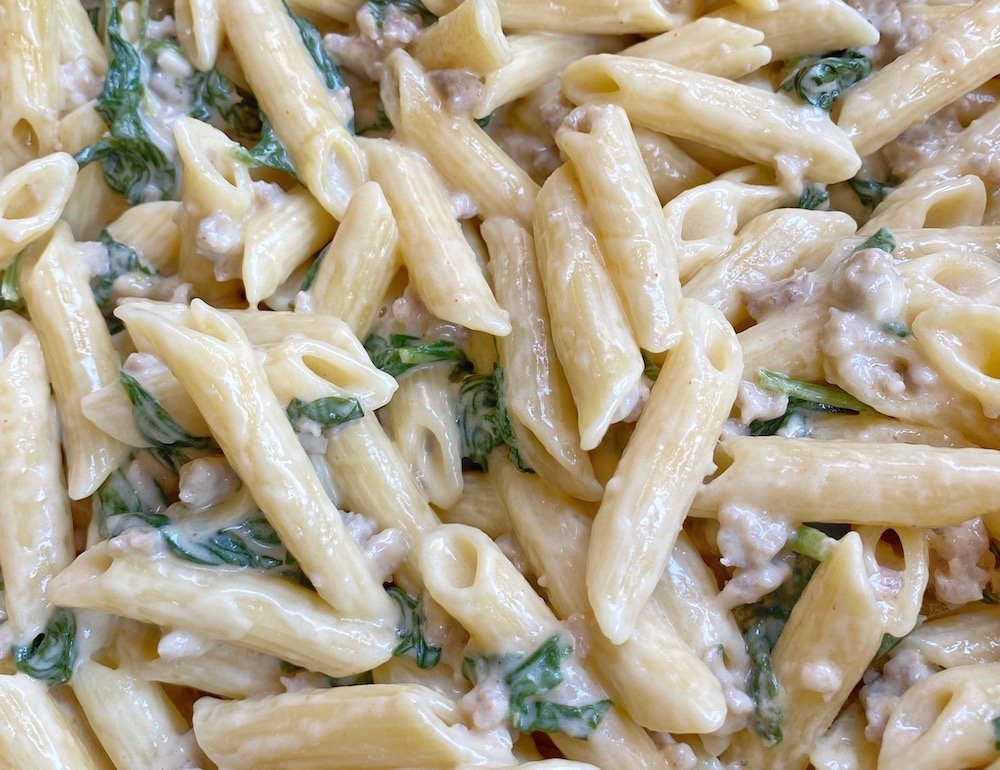 20 Minute Creamy Garlic Sausage & Spinach Pasta
