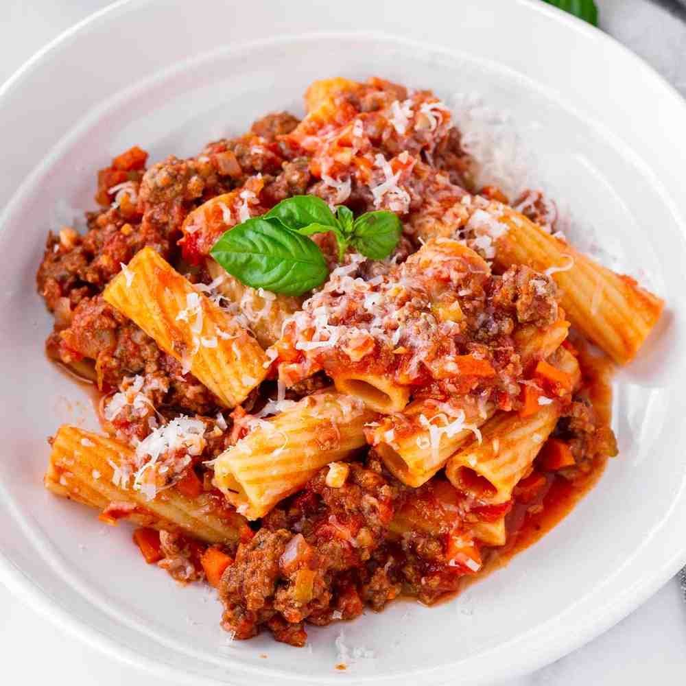 Classic Rigatoni alla Bolognese