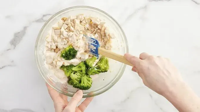 Cheesy Broccoli Chicken and Rice Casserole