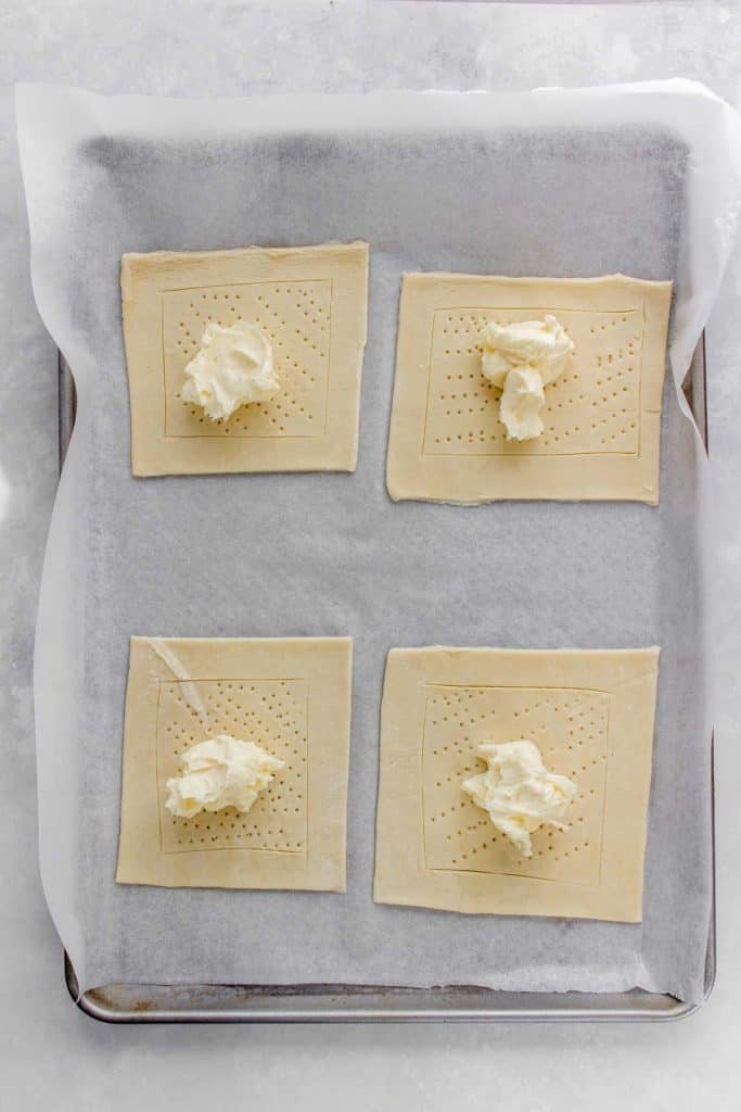 Easy and Delicious Peach Blueberry Cream Cheese Pastry