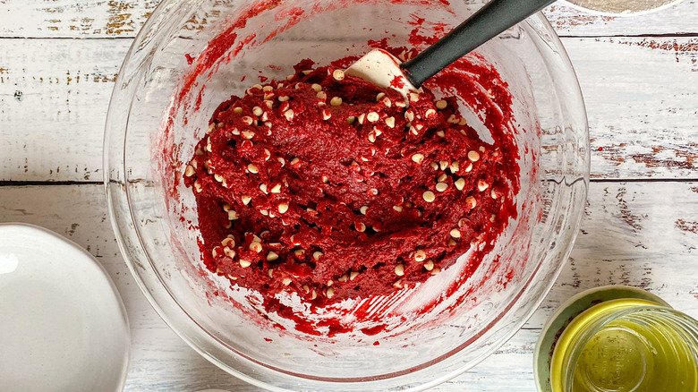 Easy and Delicious Red Velvet Fudge Brownies