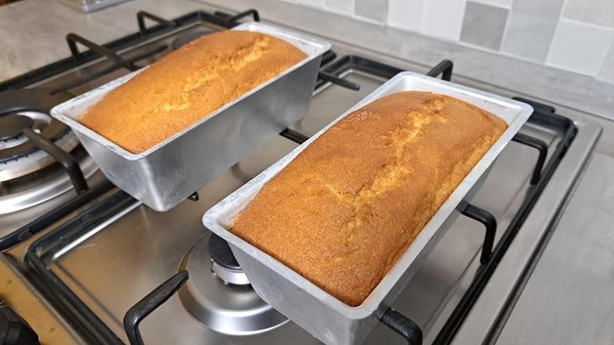 Easy and Tasty Summer Lemon Cake