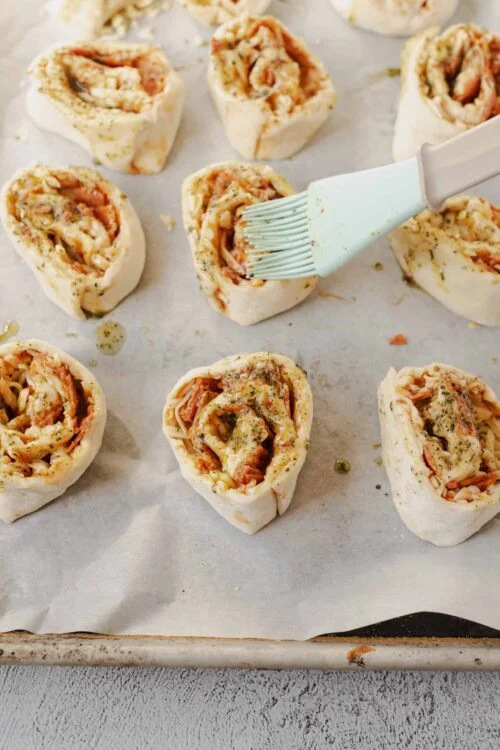 Cheesy Mini Pepperoni Pizza Rolls