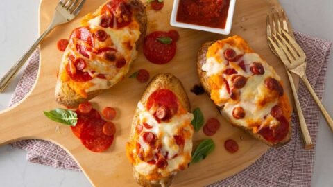 Cheesy Pizza Stuffed Potatoes