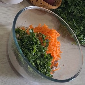 Crispy Carrot Salad