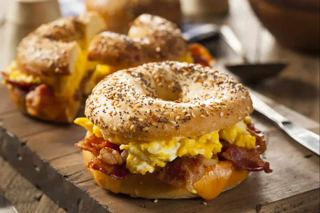 Crispy Eggs and Bacon Bagels