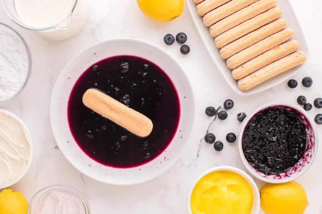 Easy Berry Chantilly Tiramisu