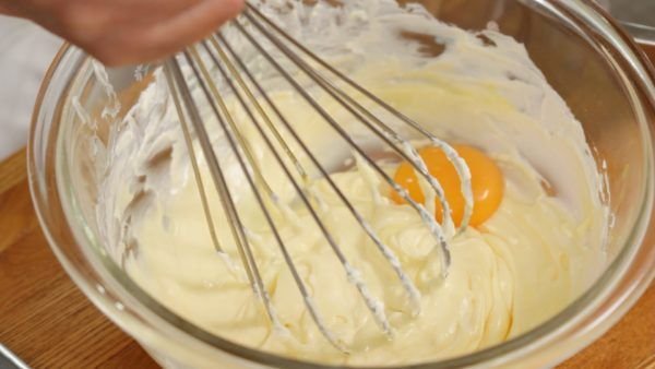 Easy Caramel Sponge Cake