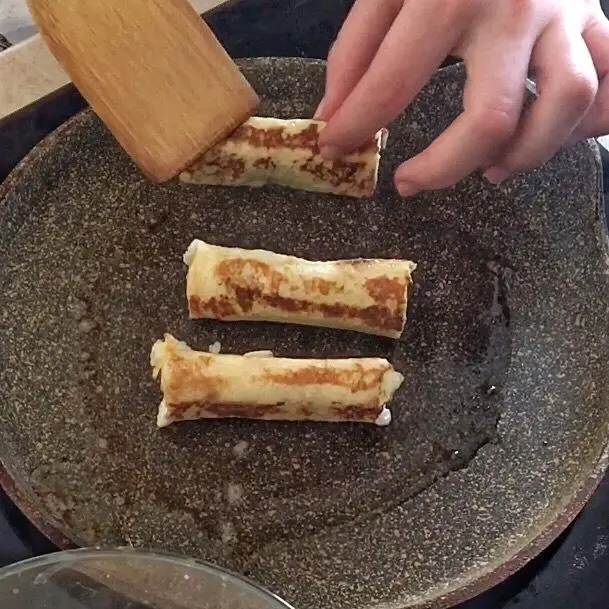 Easy Cinnamon French Toast Rolls