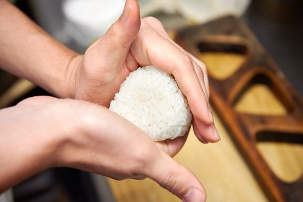 Easy Onigiri Recipe – Authentic and Delicious