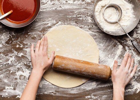 Easy and Crispy Cheesy Pizza Pockets