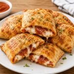 Easy and Crispy Cheesy Pizza Pockets