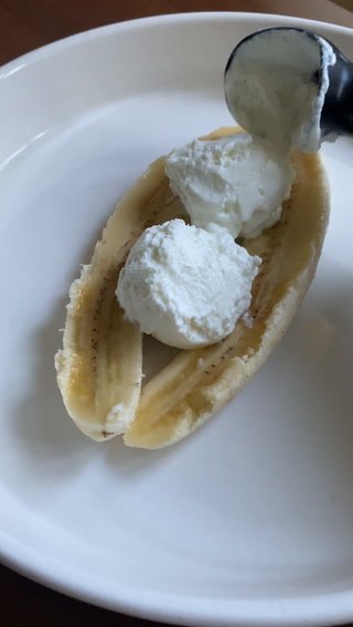 Fresh Banana Split Breakfast