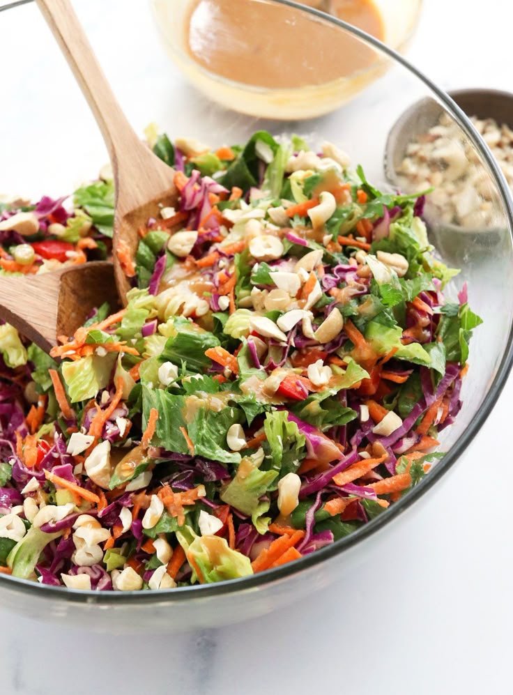 Thai Peanut Salad – Easy and Crunchy