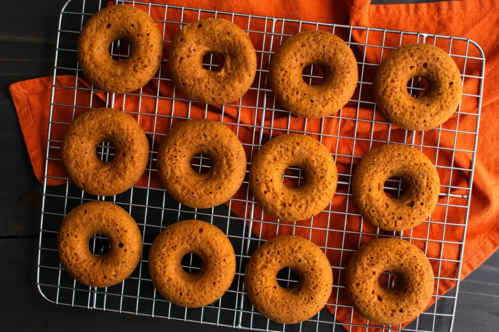 Apple Cinnamon Donuts – Easy and Delicious