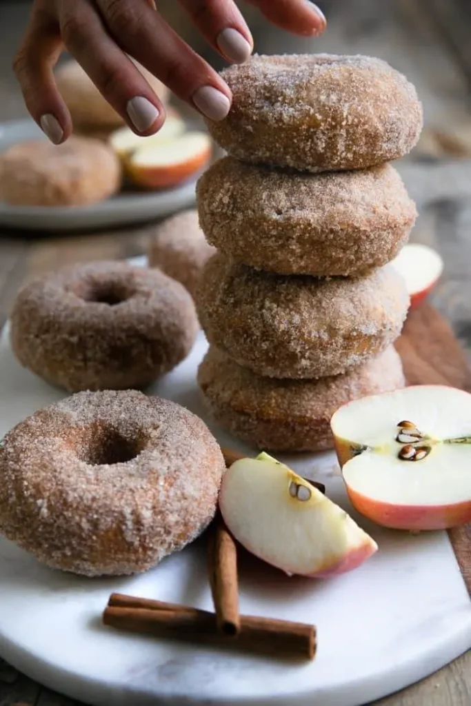 Apple Cinnamon Donuts – Easy and Delicious