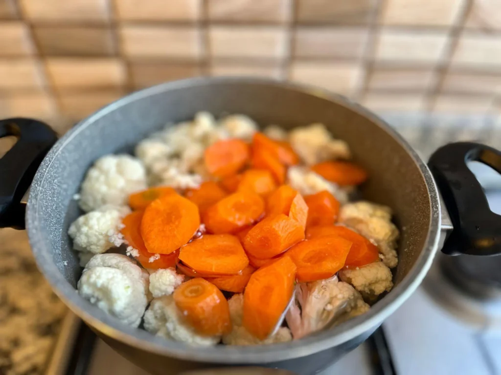 Creamy Macaroni and Cheese with Hidden Vegetables
