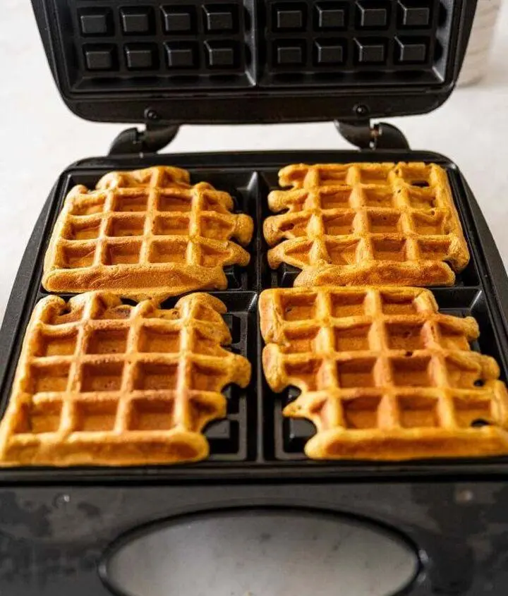 Easy Pumpkin Waffles