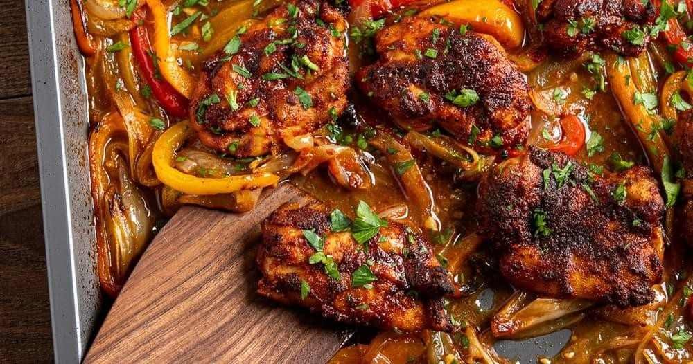 19. Smoky Paprika Chicken and Peppers-100kb