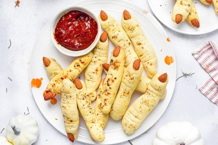 5. Witch-Finger Breadsticks-150kb