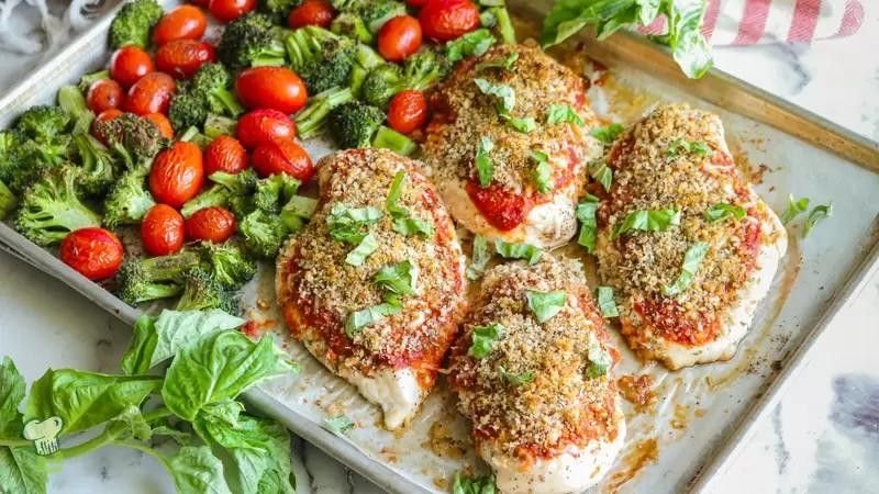 6. Garlic Parmesan Chicken and Vegetables-100kb