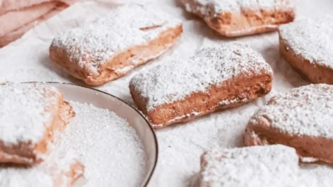 Air Fryer Pumpkin Beignets